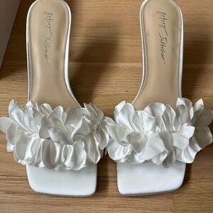 New- never worn- Betsey Johnson Ivory Satin Floral Slide Mules